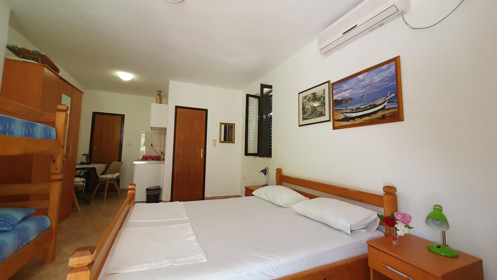 Apartments Ognjenovic Risan Ngoại thất bức ảnh